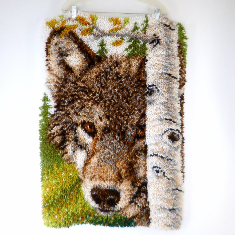 Wolf Latch Hook Rug, Wall Hanging, 23 x 33 inches, 1970s Decor